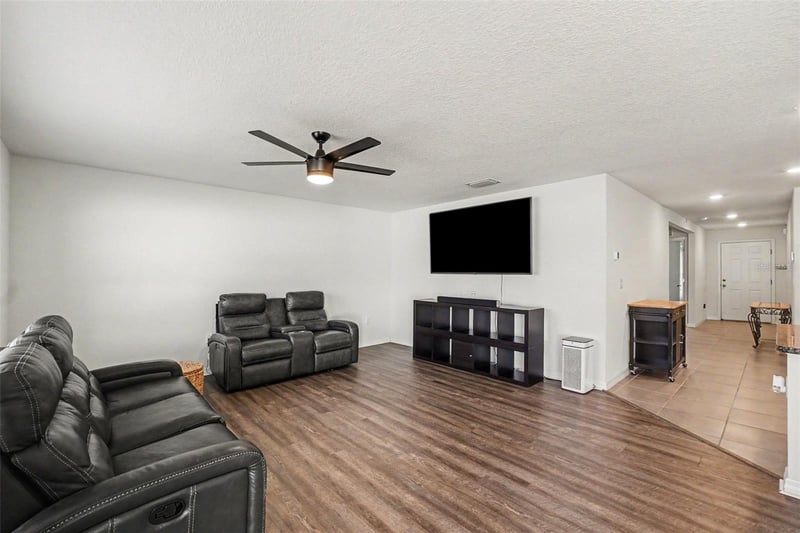 10213 Cloudburst Ct, Riverview, FL 33578