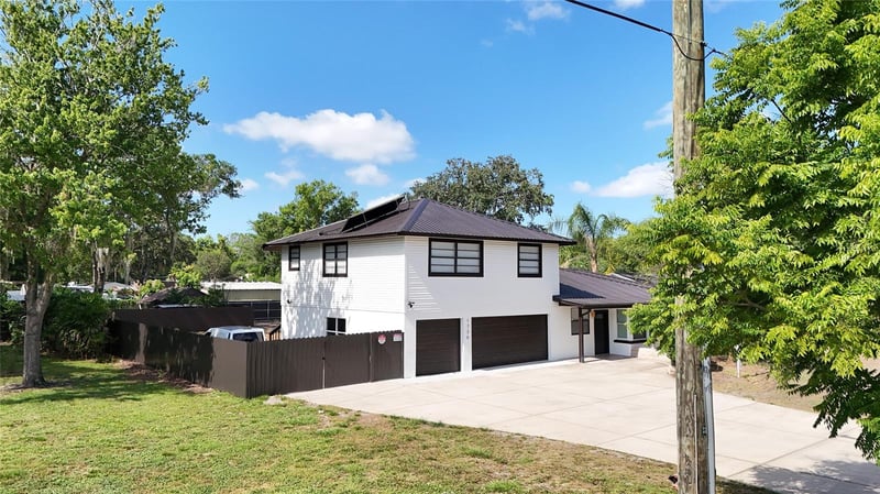 1736 Country Club, Tampa, FL 33612