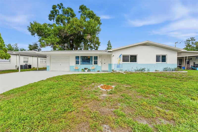 2111 Minnehaha St, Tampa, FL 33604