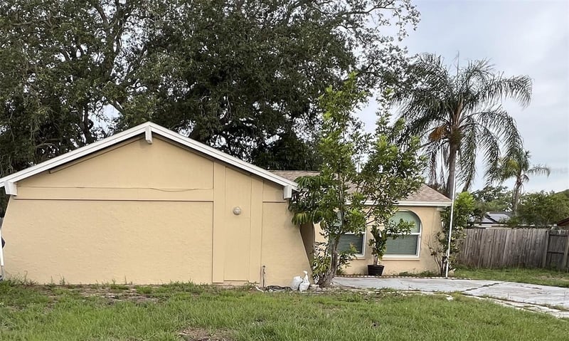 1014 Stonefence Way, Tarpon Springs, FL 34689