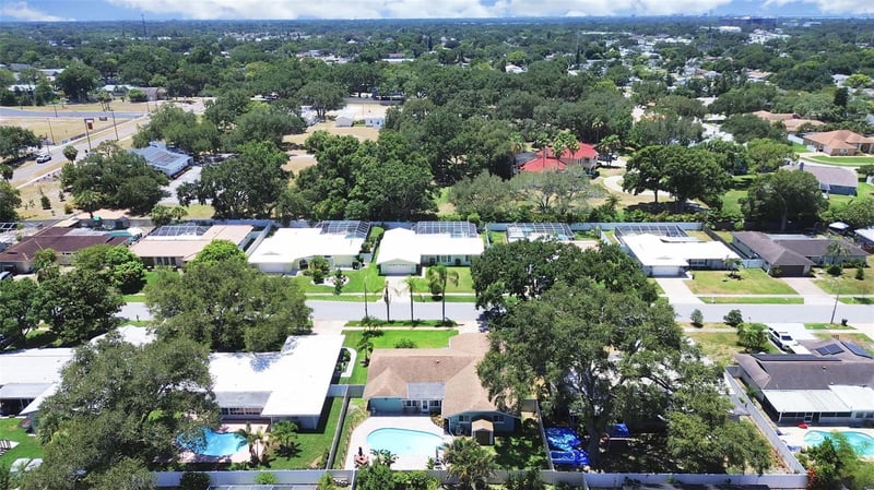 1110 Mclean St, Dunedin, FL 34698