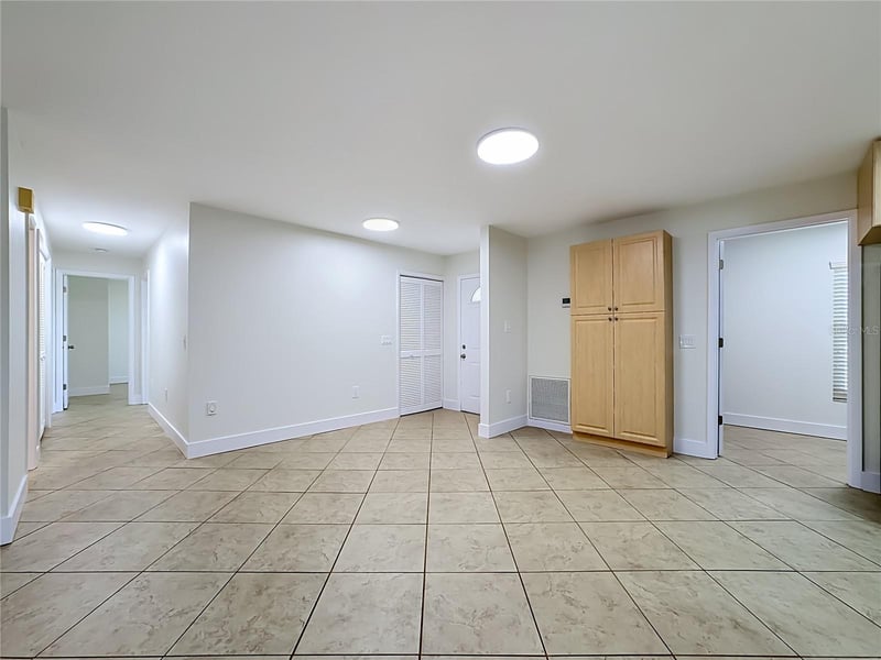 2103 162nd St, Bradenton, FL 34211
