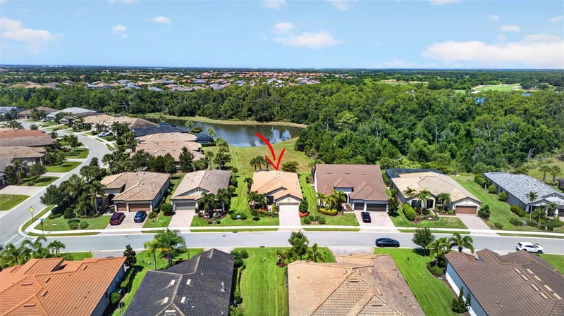 16748 Blackwater Ter, Bradenton, FL 34202