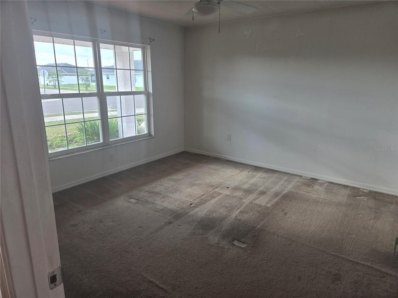 1421 9th St, Ruskin, FL 33570