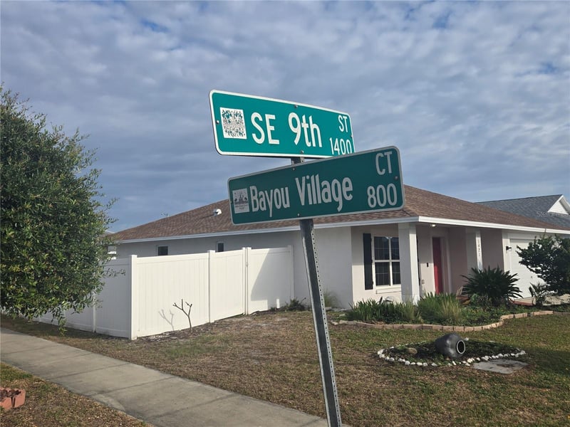 1421 9th St, Ruskin, FL 33570