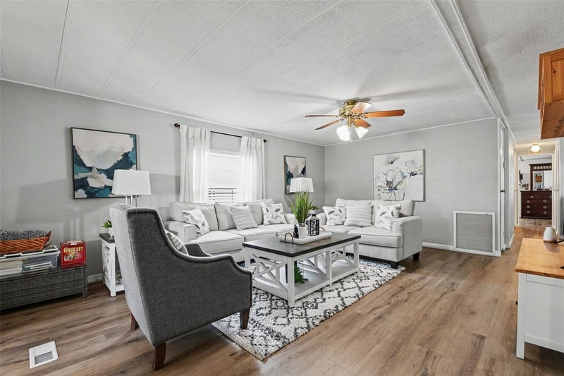 3902 Julie Dr, Wesley Chapel, FL 33543