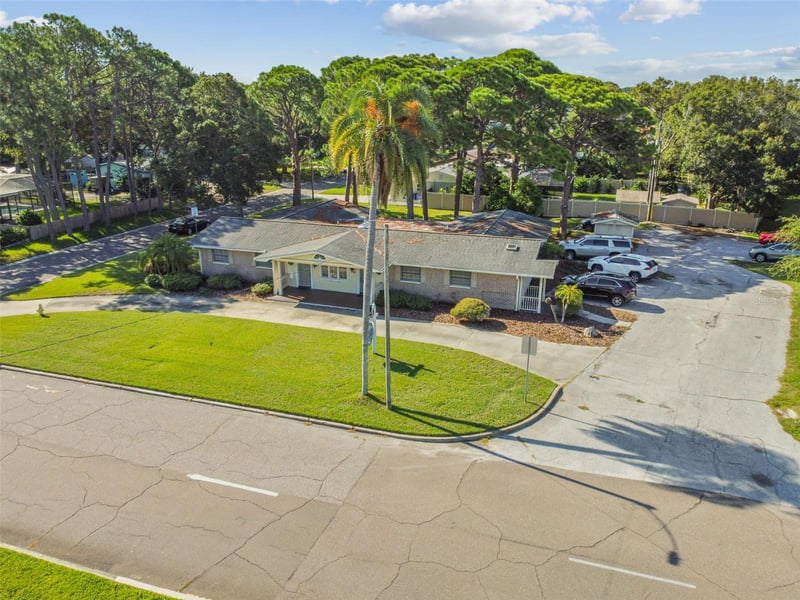 605 Palm Blvd, Dunedin, FL 34698