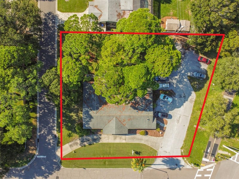 605 Palm Blvd, Dunedin, FL 34698