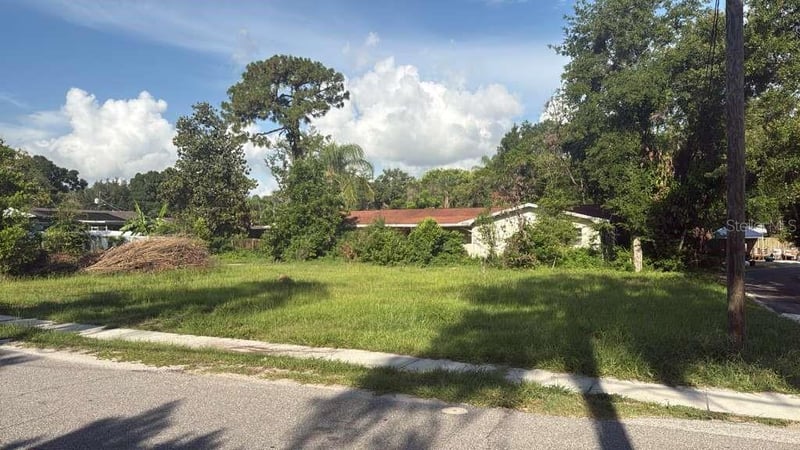 12706 53rd St, Tampa, FL 33617