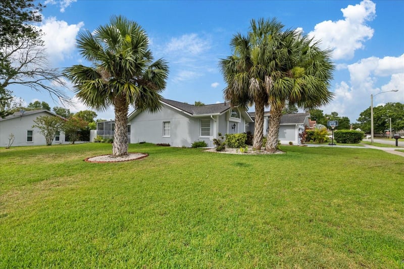 13528 Woodside Dr, Hudson, FL 34667