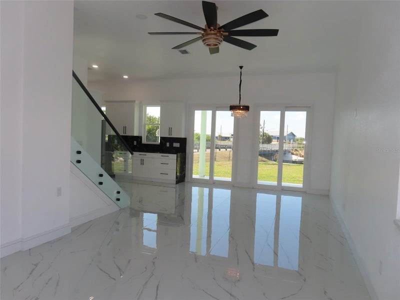 6510 Simone Shores Cir, Apollo Beach, FL 33572