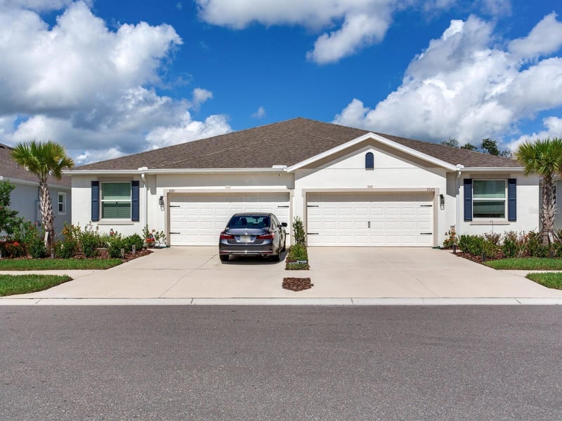3723 Stormy Thistle Pl, Plant City, FL 33565
