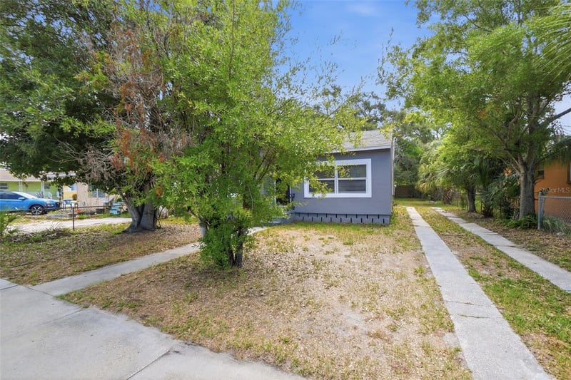 2610 Dr Martin Luther King Jr St, St Petersburg, FL 33705
