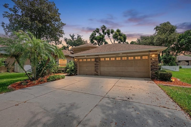 2418 Blue Stone Ct, Valrico, FL 33594