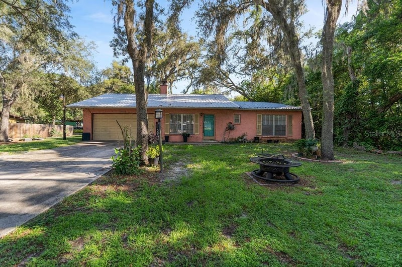 38213 Palm Grove Dr, Zephyrhills, FL 33542