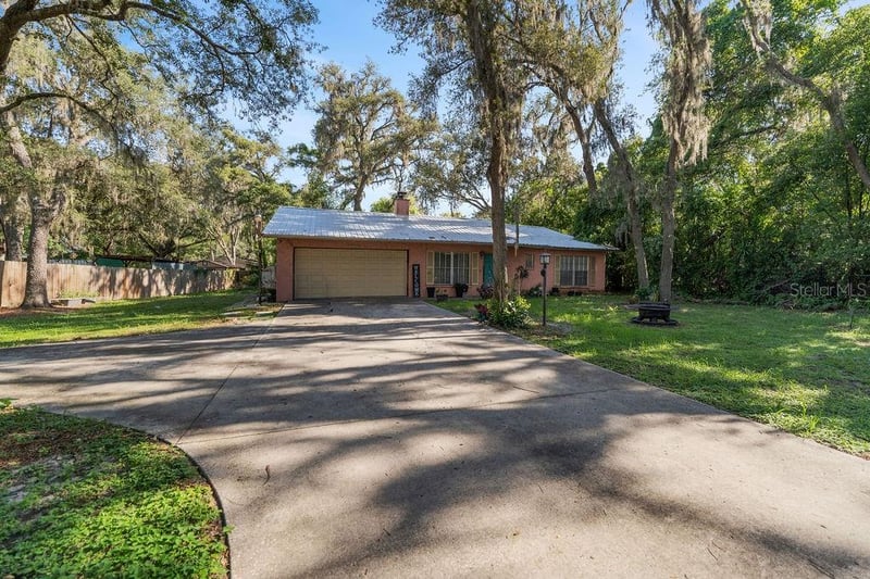 38213 Palm Grove Dr, Zephyrhills, FL 33542