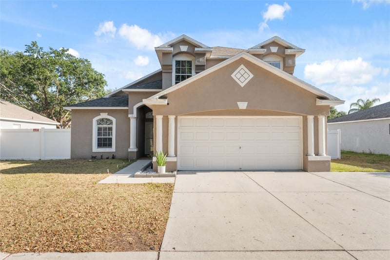 3316 Pine Top Dr, Valrico, FL 33594