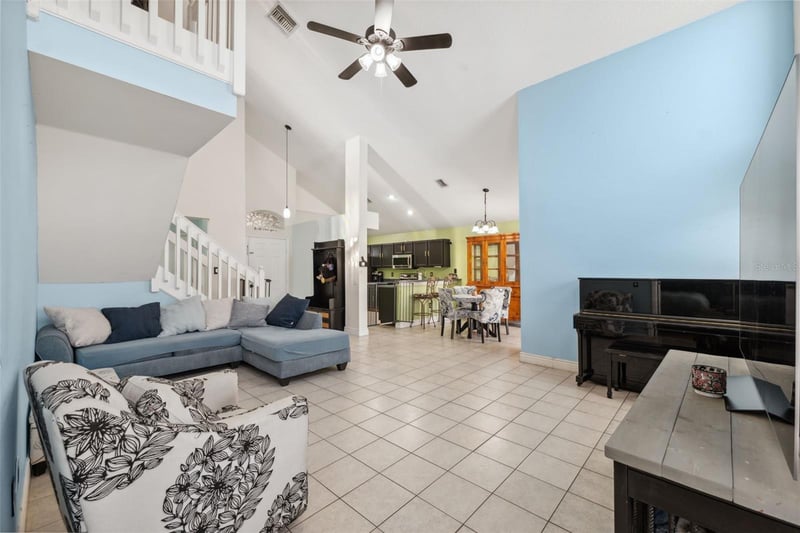 3316 Pine Top Dr, Valrico, FL 33594