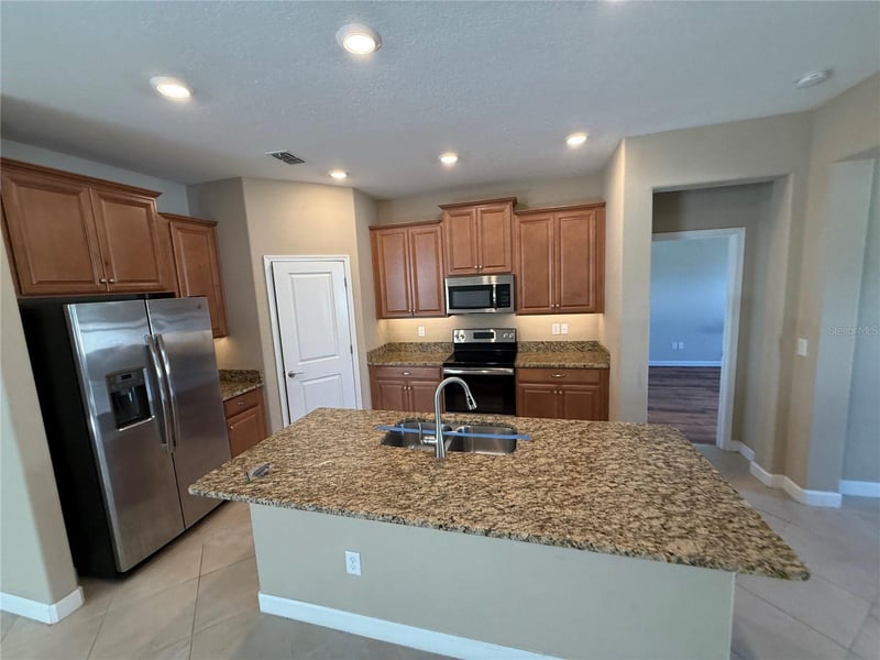 16852 Scuba Crest St, Wimauma, FL 33598