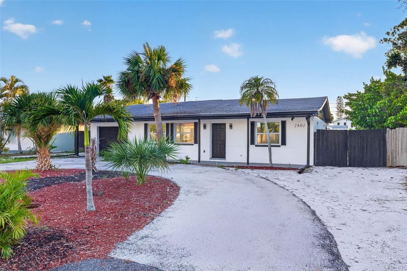 2801 45th St, St Petersburg, FL 33711
