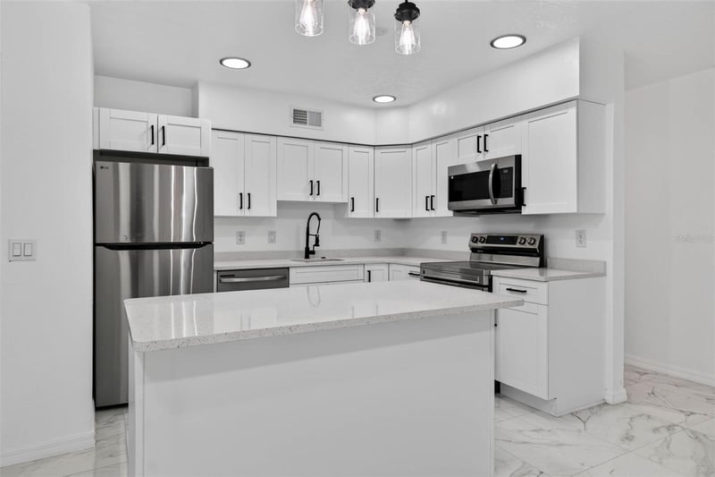 2801 45th St, St Petersburg, FL 33711
