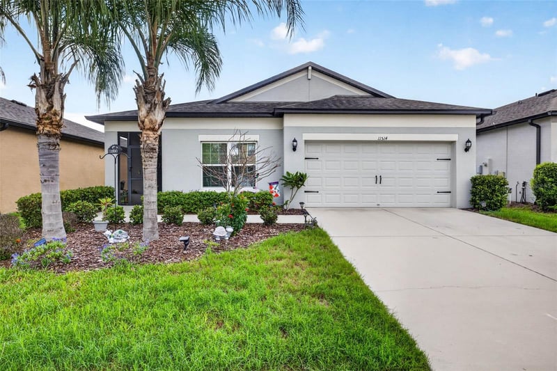 11514 Leland Groves Dr, Riverview, FL 33579