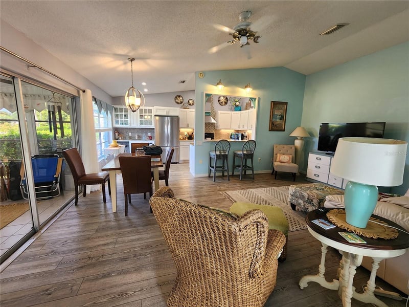 3617 34th Avenue Dr, Bradenton, FL 34205