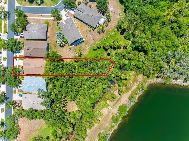 5335 Clover Mist Dr, Apollo Beach, FL 33572