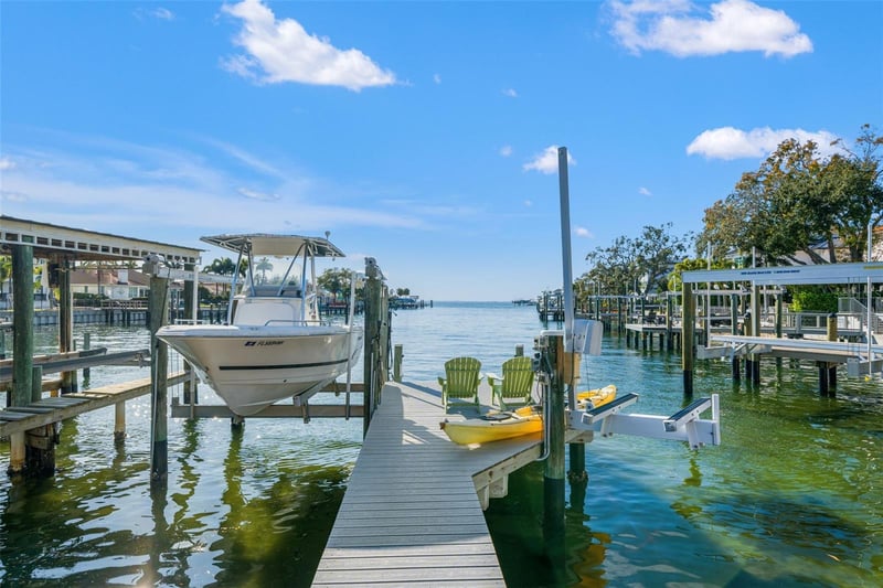 2605 Beach Dr, Tampa, FL 33629