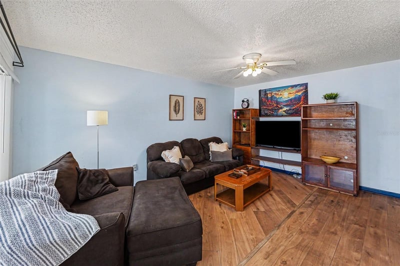 2095 Sunset Point Rd #1904, Clearwater, FL 33765