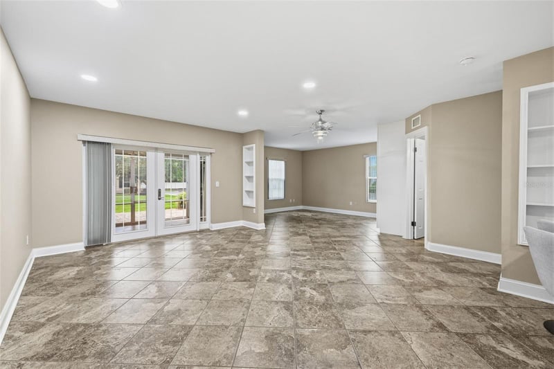 10316 Club Cir #41, Tampa, FL 33618