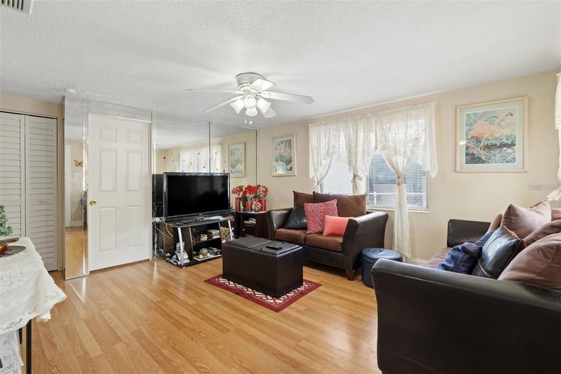 4530 72nd Ave, Pinellas Park, FL 33781