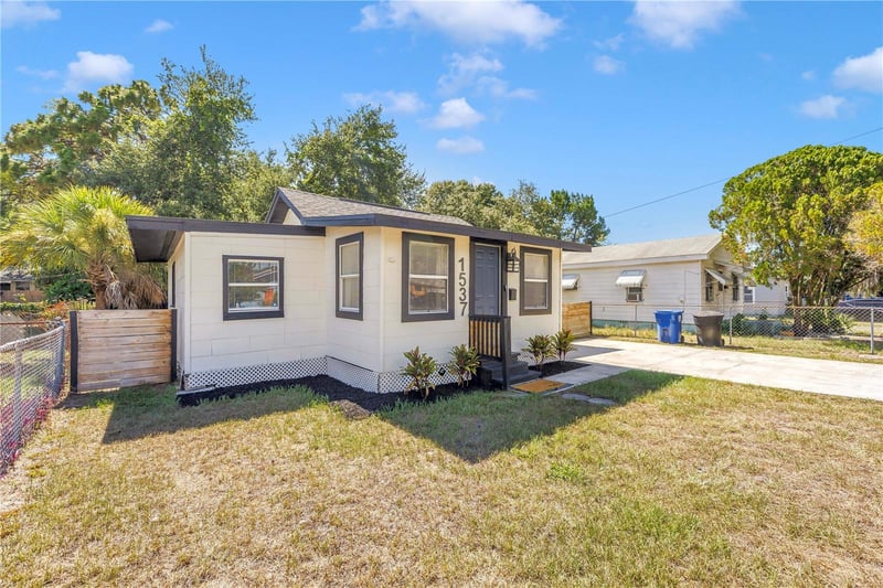 1537 39th St, St Petersburg, FL 33711