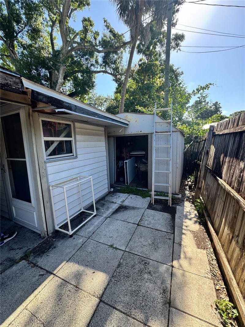 2735 20th St, St Petersburg, FL 33713