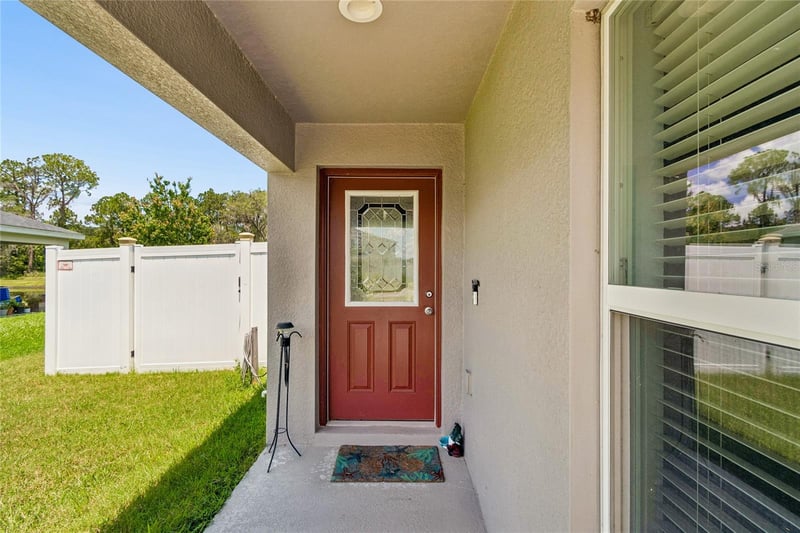 6917 Gideon Cir, Zephyrhills, FL 33541