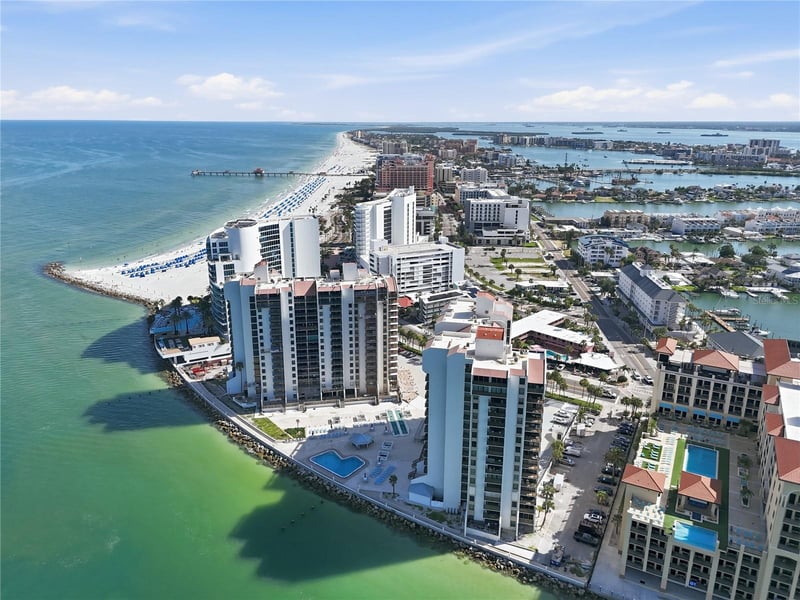 450 Gulfview Blvd #301, Clearwater Beach, FL 33767