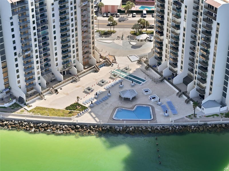 450 Gulfview Blvd #301, Clearwater Beach, FL 33767