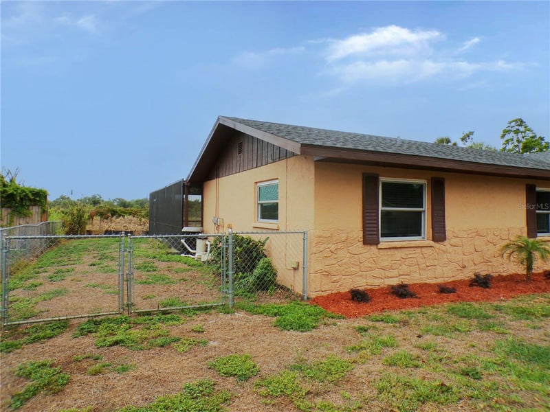 1622 17th St, Bradenton, FL 34208