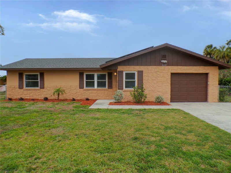 1622 17th St, Bradenton, FL 34208