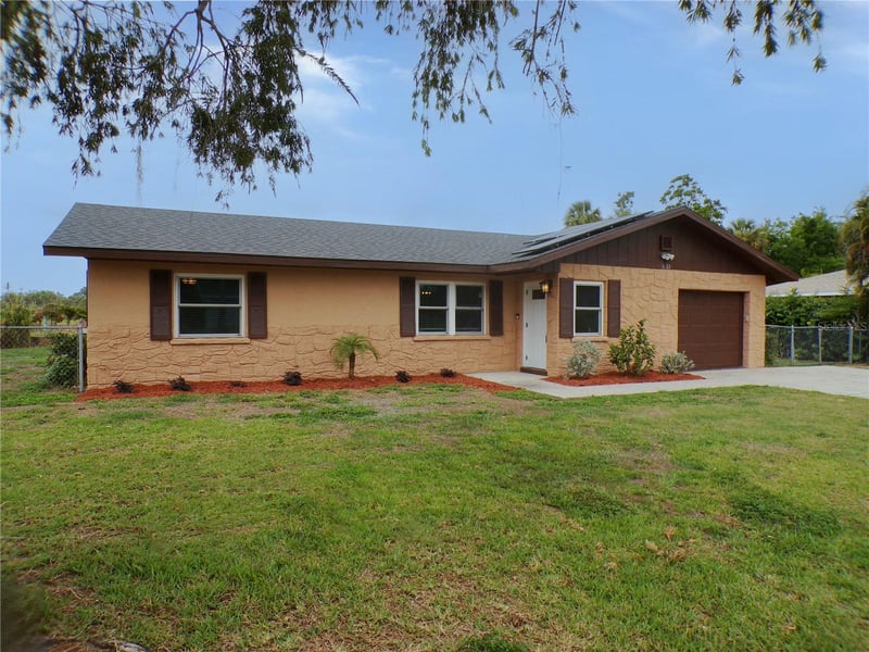 1622 17th St, Bradenton, FL 34208
