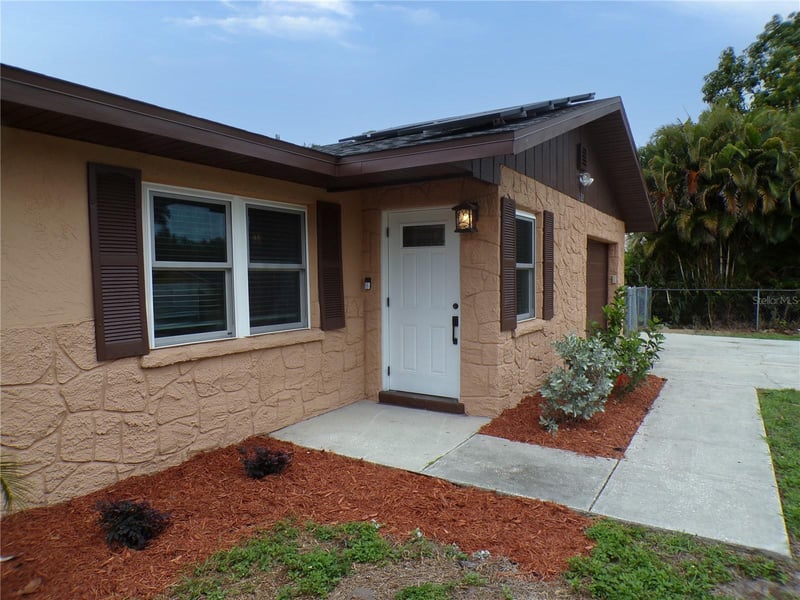1622 17th St, Bradenton, FL 34208