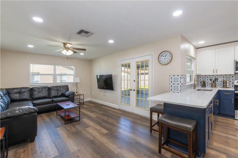4711 Ridge Point Dr, Tampa, FL 33624