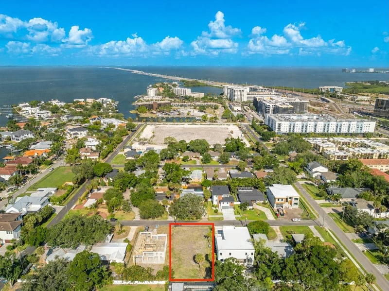 208 Treasure Dr, Tampa, FL 33609