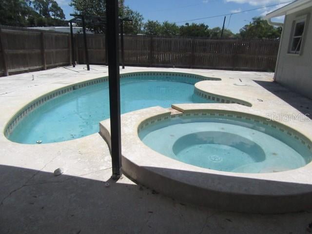 381 69th St, Clearwater, FL 33764