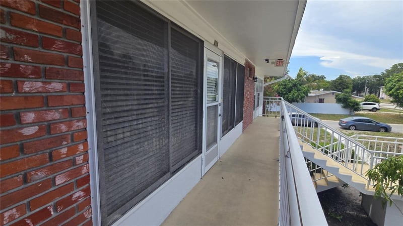 3540 32nd Ave #214, St Petersburg, FL 33713
