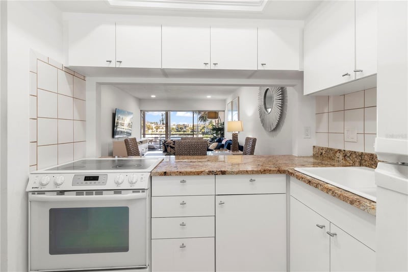 4340 Falmouth Dr #D-204, Longboat Key, FL 34228
