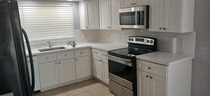 1019 Peninsula Rd, Tarpon Springs, FL 34689