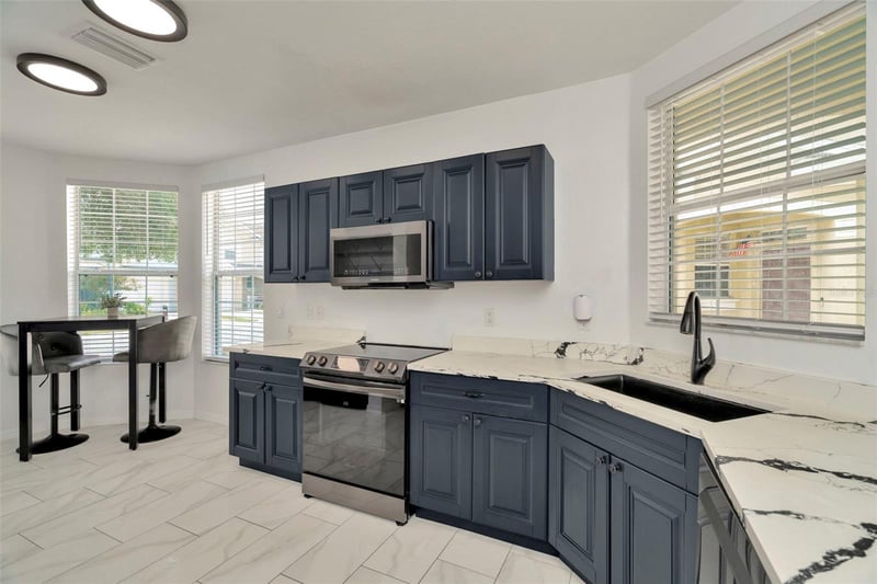 6233 Olivedale Dr, Riverview, FL 33578
