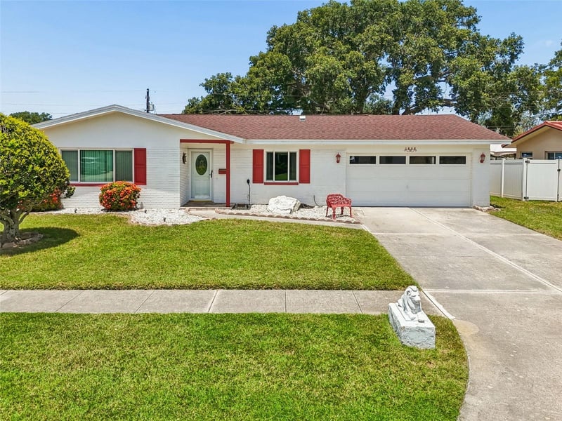 1836 Princeton Dr, Clearwater, FL 33765