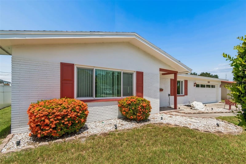1836 Princeton Dr, Clearwater, FL 33765